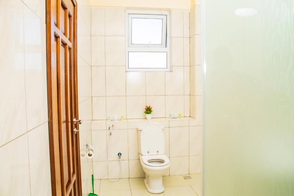 Emirates Reef Apartment 8D Момбаса Екстер'єр фото