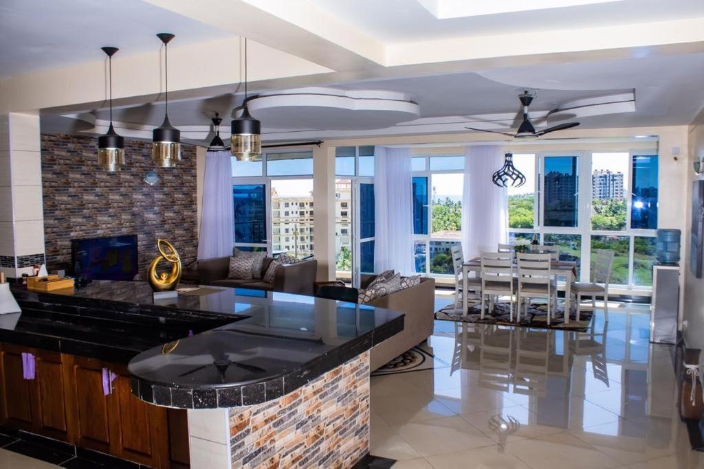 Emirates Reef Apartment 8D Момбаса Екстер'єр фото