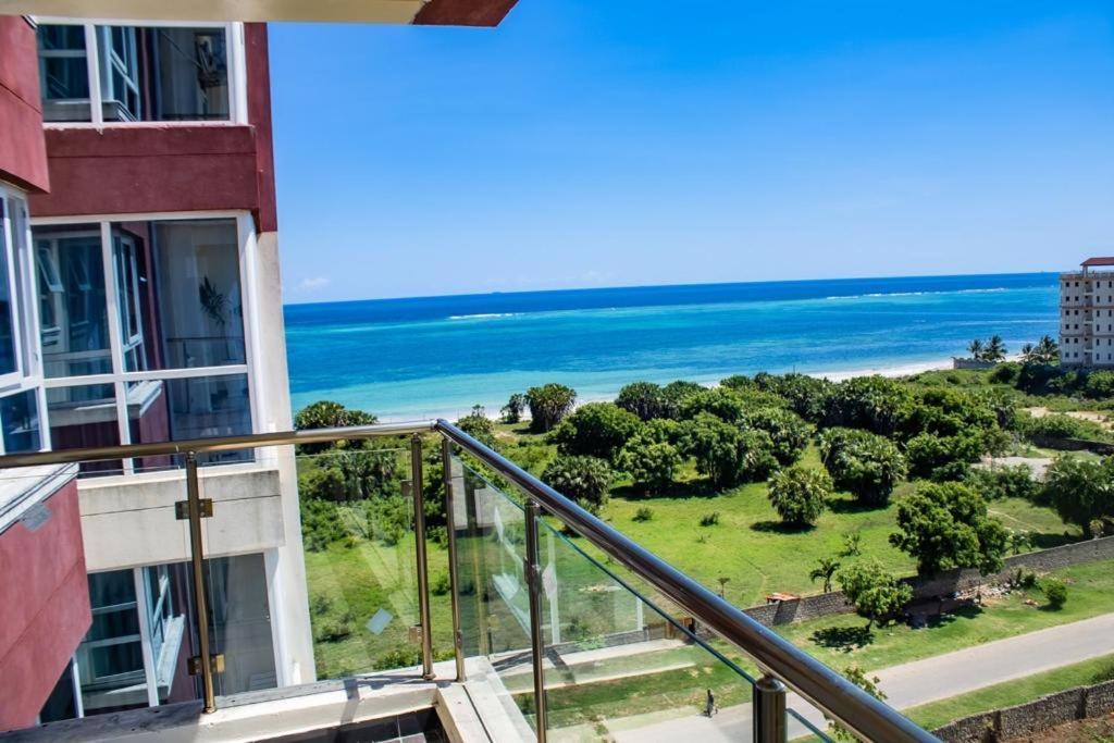 Emirates Reef Apartment 8D Момбаса Екстер'єр фото